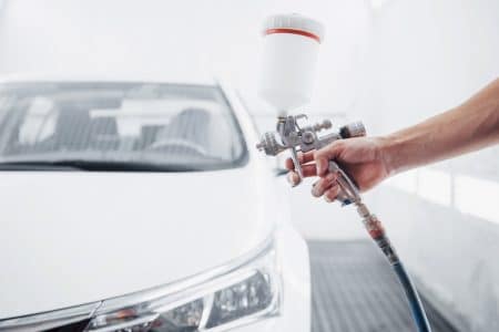 Quel durcisseur choisir pour la peinture de sa carrosserie