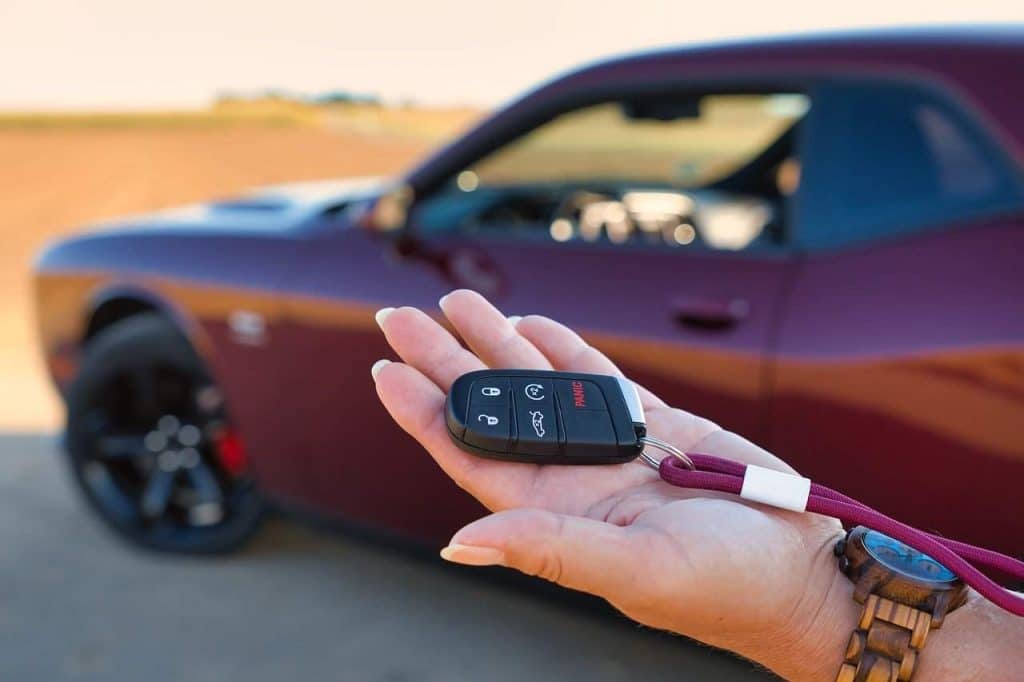 Changer pile clé Peugeot: astuces simples et sûres