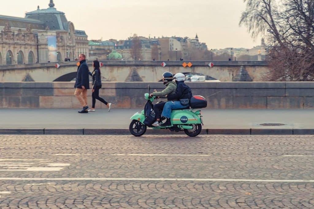 Règles stationnement livraison Paris: astuces clés